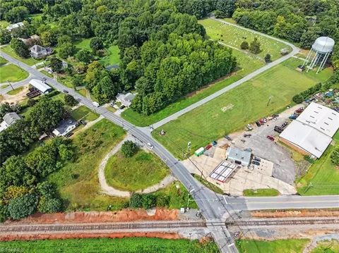 7536 Nc Highway 62, Trinity, NC 27370 photo 18