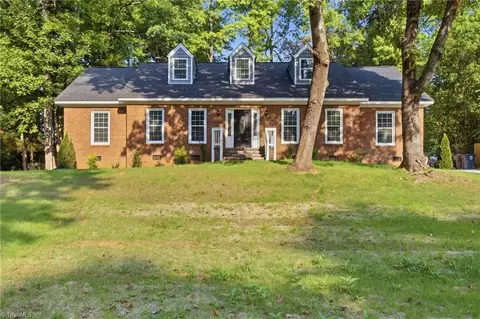 1705 Bearhollow Rd, Greensboro, NC 27410