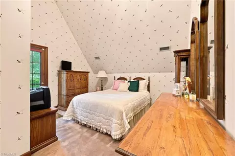 Bedroom - 4401 Oakview Dr, Trinity, NC 27370 photo 3 of 4