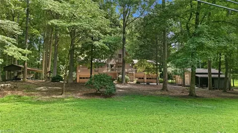 Exterior - 4401 Oakview Dr, Trinity, NC 27370 photo 7 of 12