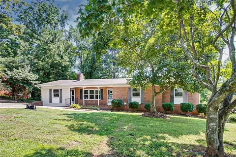 1651 Arrow Wood Rd, Asheboro, NC 27205