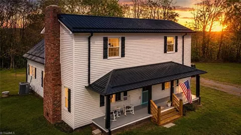 6601 Old Us Highway 421, East Bend, NC 27018