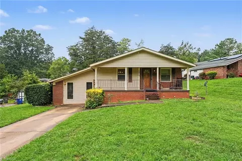 4304 Jasmin Ct, Winston Salem, NC 27105