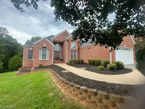 108 Highgate Ln, Lexington, NC 27292