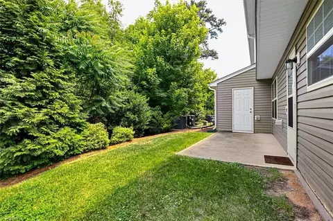 Exterior - 3837 Copperfield Ct, High Point, NC 27265 photo 6 of 7