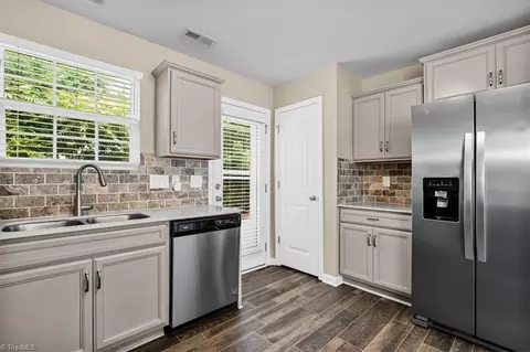 Kitchen - 3837 Copperfield Ct, High Point, NC 27265 photo 4 of 6