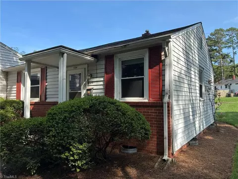 620 Tremont Dr, Greensboro, NC 27403