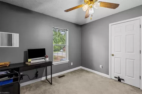 Bedroom - 624 Paramount St, High Point, NC 27260 photo 7 of 10