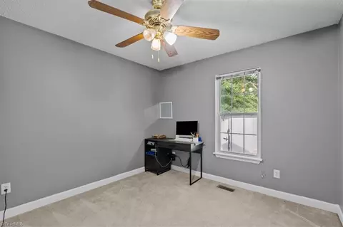 Bedroom - 624 Paramount St, High Point, NC 27260 photo 5 of 10