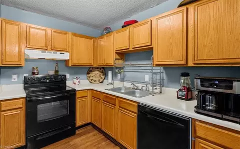 Kitchen - 624 Paramount St, High Point, NC 27260 photo 2 of 2