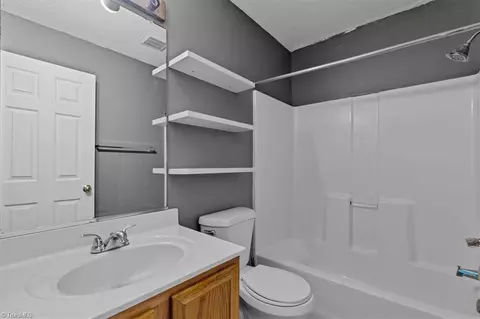 Bath - 624 Paramount St, High Point, NC 27260 photo 1 of 2