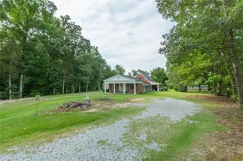Exterior - 6440 Nc Highway 62, Trinity, NC 27370 photo 9 of 9