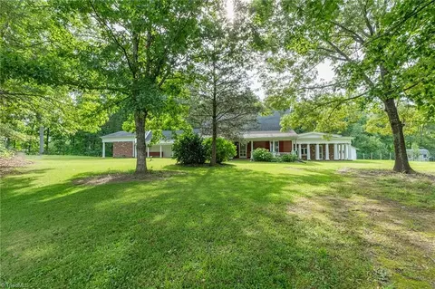 Exterior - 6440 Nc Highway 62, Trinity, NC 27370 photo 7 of 9