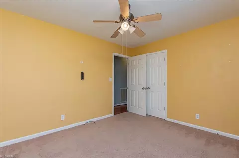 Bedroom - 4322 Oak Brook Ct, Trinity, NC 27370 photo 4 of 6