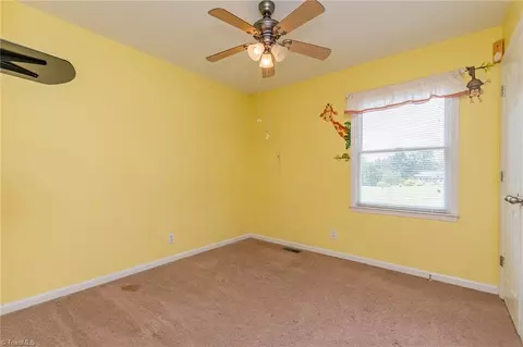 Bedroom - 4322 Oak Brook Ct, Trinity, NC 27370 photo 5 of 6