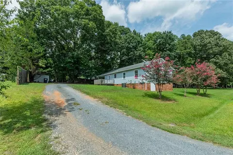 Exterior - 4322 Oak Brook Ct, Trinity, NC 27370 photo 7 of 12