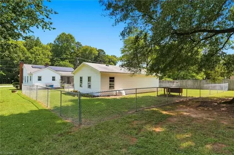 Exterior - 109 Sealy Dr, Trinity, NC 27370 photo 3 of 6