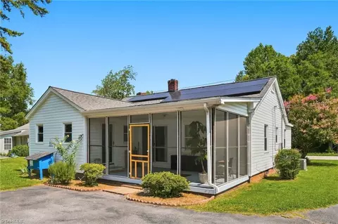 Exterior - 109 Sealy Dr, Trinity, NC 27370 photo 1 of 6