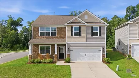 3696 Waterford Oak Ct, High Point, NC 27265