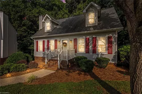 103 Edgedale Ct, Kernersville, NC 27284