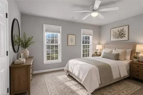 Bedroom - 5229 Bridge Pointe Dr, Clemmons, NC 27012 photo 2 of 4