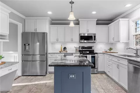 Kitchen - 5229 Bridge Pointe Dr, Clemmons, NC 27012 photo 1 of 3