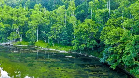 tbd Woodview Dr, West Jefferson, NC 28694