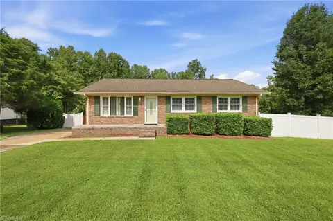 239 Rutledge Dr, Winston Salem, NC 27103