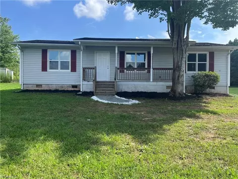 1011 Rising Sun Dr, Yadkinville, NC 27055