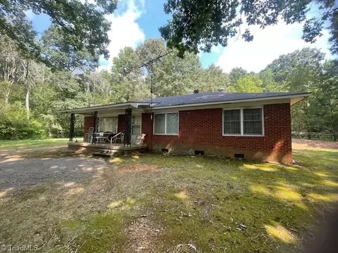 5629 Nc Highway 49, Denton, NC 27239