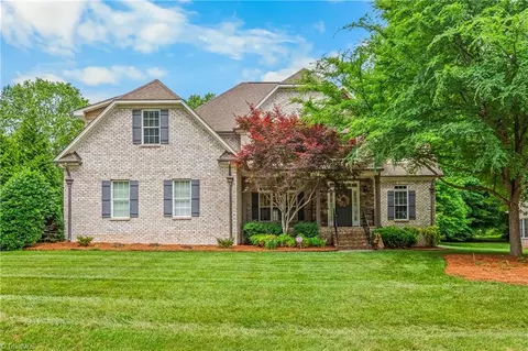 215 Essex Farm Rd, Advance, NC 27006