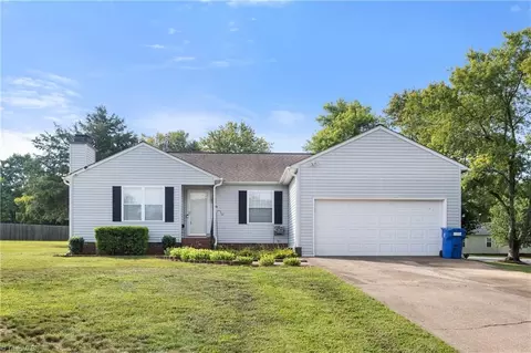 300 Prince Haven Ct, Kernersville, NC 27284