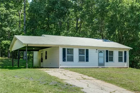 1404 Ballymena Dr, Reidsville, NC 27320