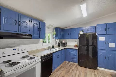 1352 Gravitte Rd, Pilot Mountain, NC 27041 photo 13