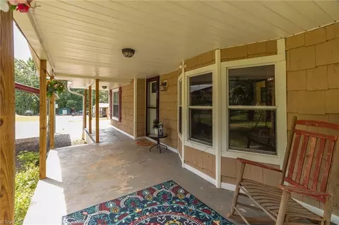 1352 Gravitte Rd, Pilot Mountain, NC 27041 photo 5