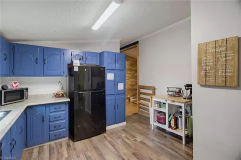 1352 Gravitte Rd, Pilot Mountain, NC 27041 photo 14