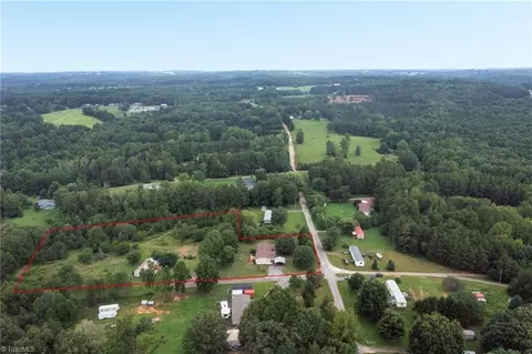 1352 Gravitte Rd, Pilot Mountain, NC 27041 photo 39