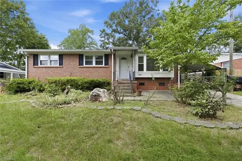 2704 Dumont Dr, Greensboro, NC 27403