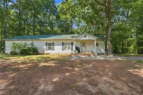 4255 Reid Rd, Tobaccoville, NC 27050