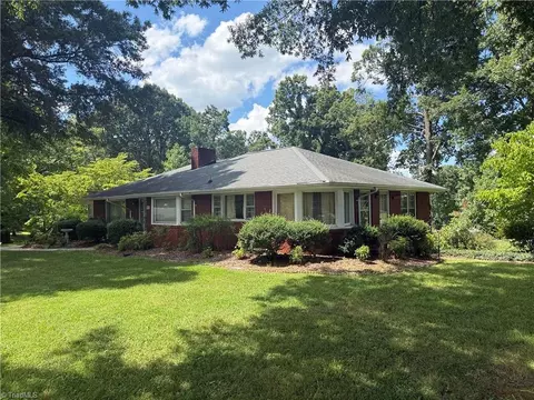 815 Nc Highway 65 #F-1, Reidsville, NC 27320