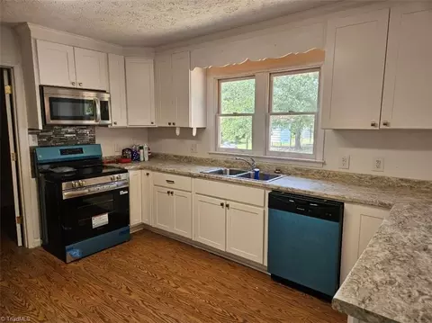 Kitchen - 505 Addor Rd, Pinebluff, NC 28373 photo 1 of 7