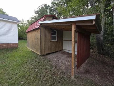 Exterior - 505 Addor Rd, Pinebluff, NC 28373 photo 3 of 5