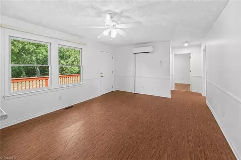 Living - 505 Addor Rd, Pinebluff, NC 28373 photo 2 of 2