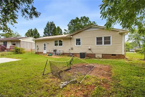 Exterior - 607 Oneill St, High Point, NC 27260 photo 7 of 7