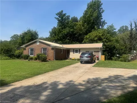 Exterior - 607 Oneill St, High Point, NC 27260 photo 2 of 7