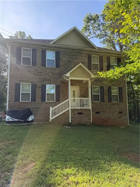 1154 Allred St E, Asheboro, NC 27203
