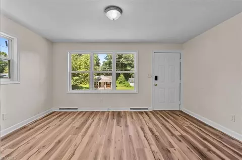 Living - 1003 Grant St, High Point, NC 27262 photo 5 of 6