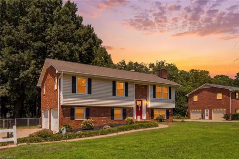 Exterior - 6060 Bobbybrook Dr, Clemmons, NC 27012 photo 2 of 10