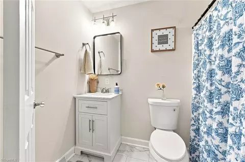 Bath - 6060 Bobbybrook Dr, Clemmons, NC 27012 photo 4 of 7