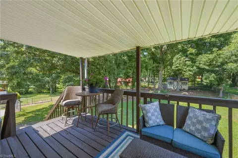 Exterior - 6060 Bobbybrook Dr, Clemmons, NC 27012 photo 5 of 10